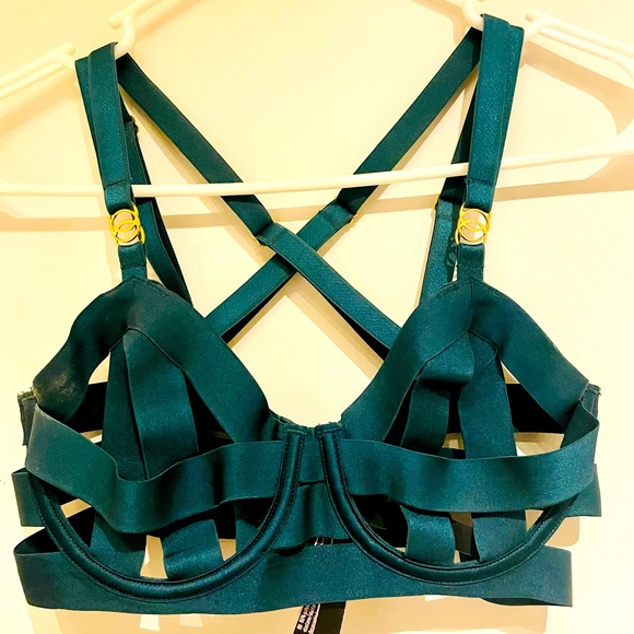 Victoria’s Secret Very Sexy Matching Set in Forest Green (Bra 32C, Panty XS) - Picture 2 of 5